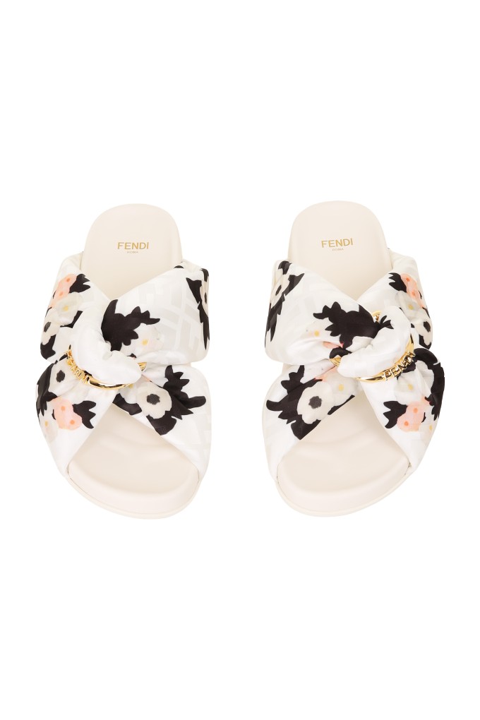 Купити Шльопанці Fendi 4