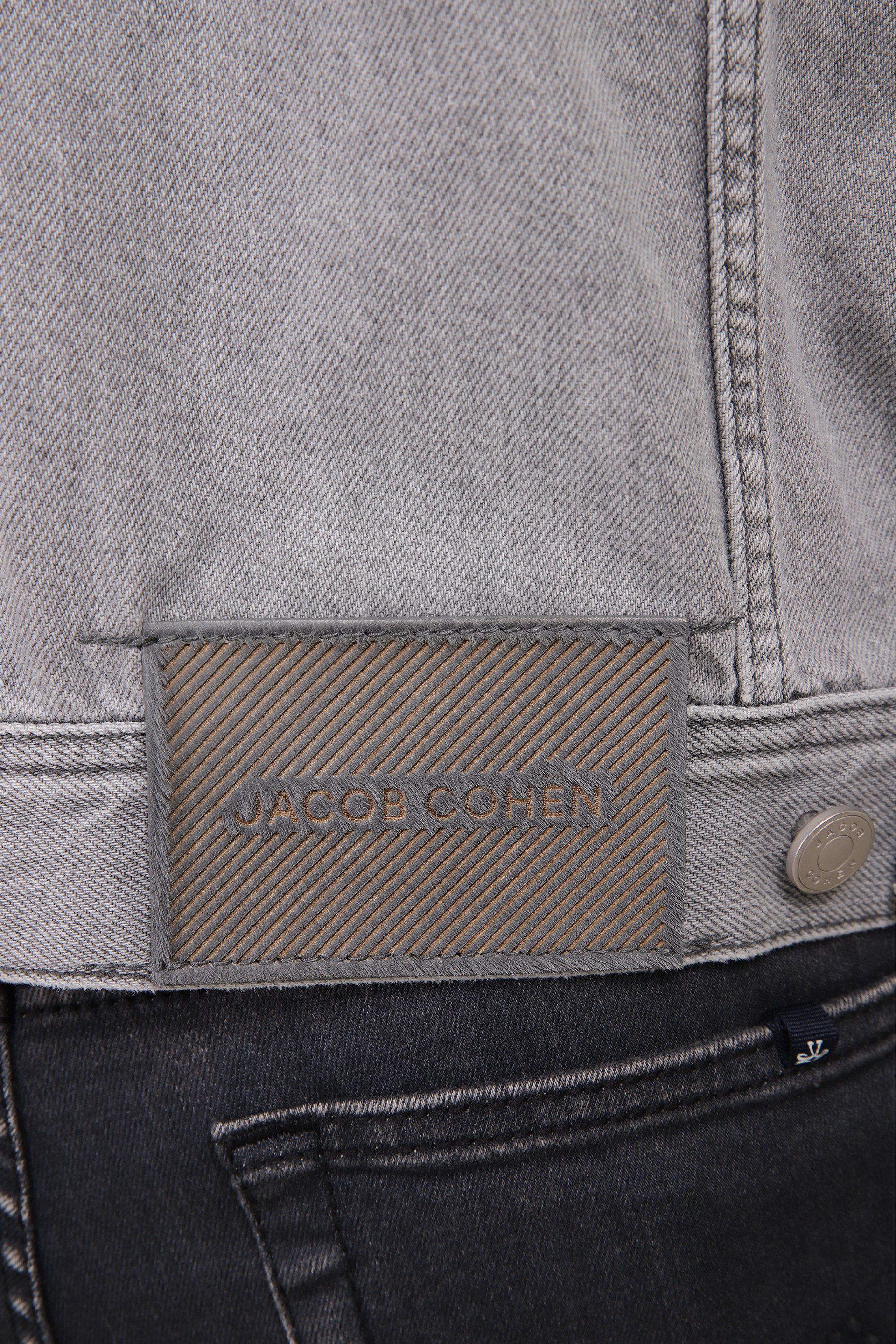 Купити Куртка JACOB COHEN 5