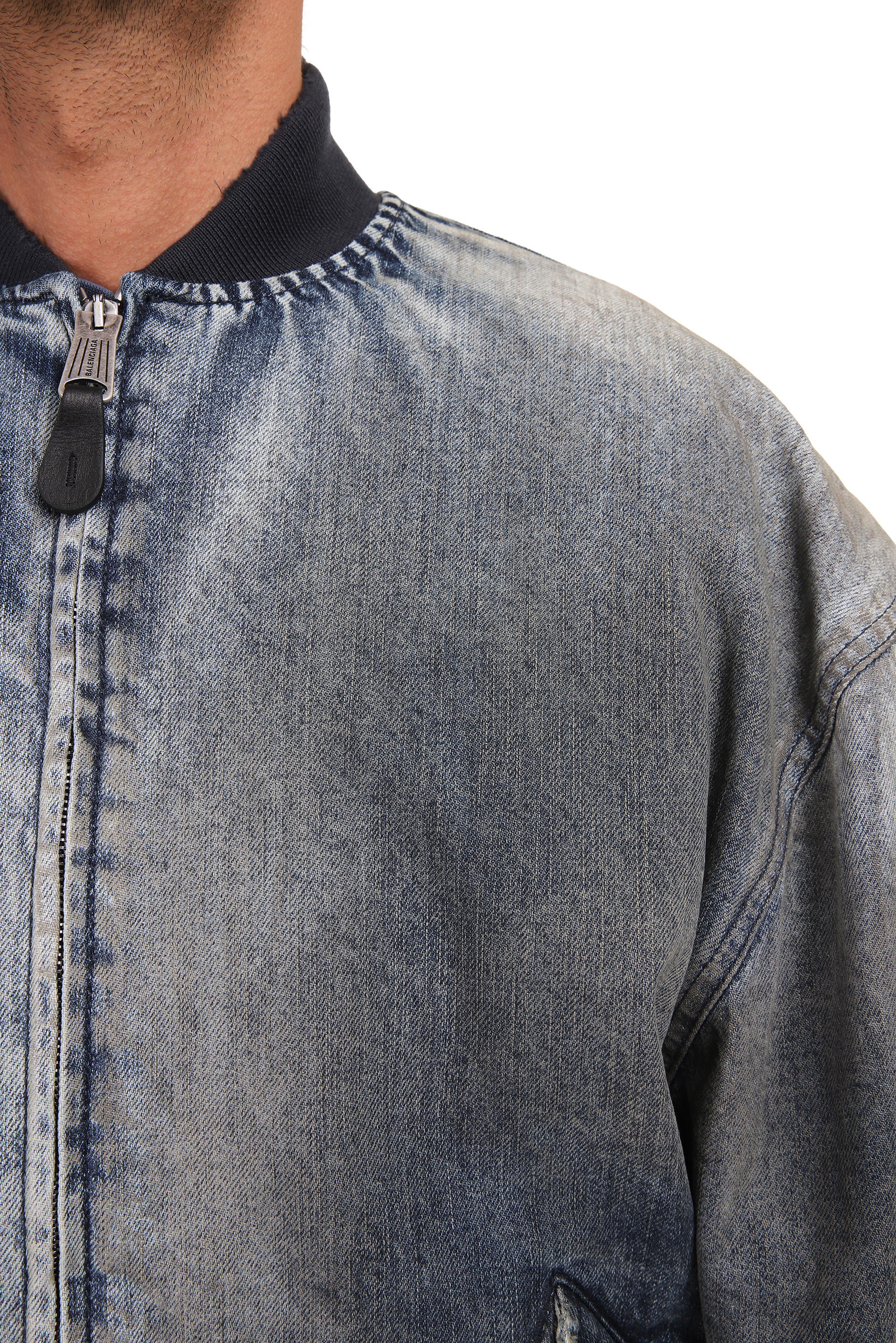 Купити Бомбер BALENCIAGA 4