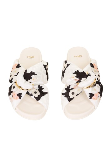 Купити Шльопанці Fendi 3
